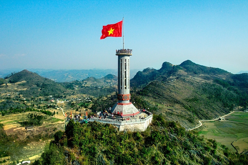 cot-co-lung-cu-ha-giang
